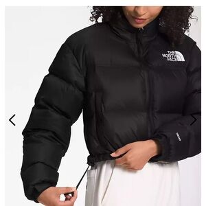 Nuptse short black north face jacket